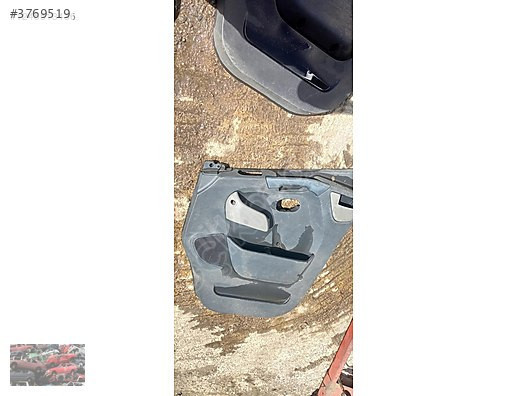 RENAULT MASTER 3 SAĞ ÖN KAPI DÖŞEMSİ