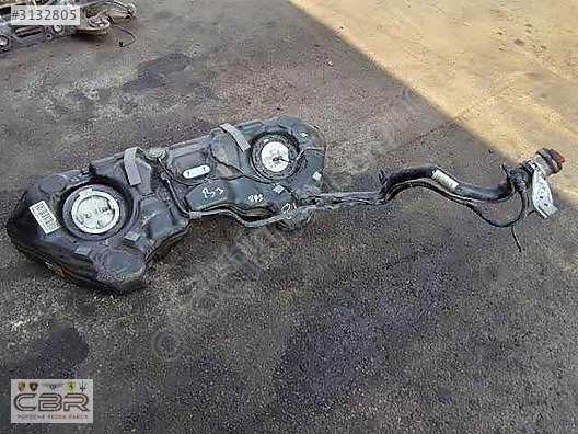 Mercedes W204 C-Class Coup Yakıt deposu A2044703802 A2044708301