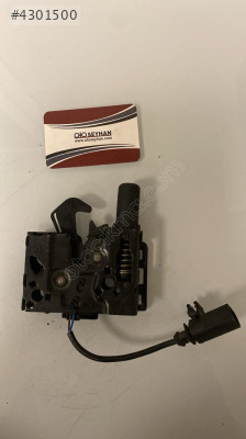 8W0823509 audi a4 2017 motor kaput kilidi