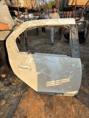 Renault symbol joy sağ arka kapı Orjinal hatasız