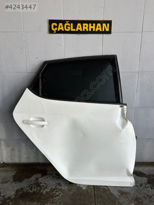 SEAT İBİZA SAĞ ARKA KAPI ( HASARLI - DOLU ) 2009-2017