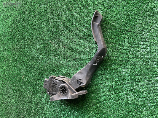 PEUGEOT 301 GAZ PEDALI