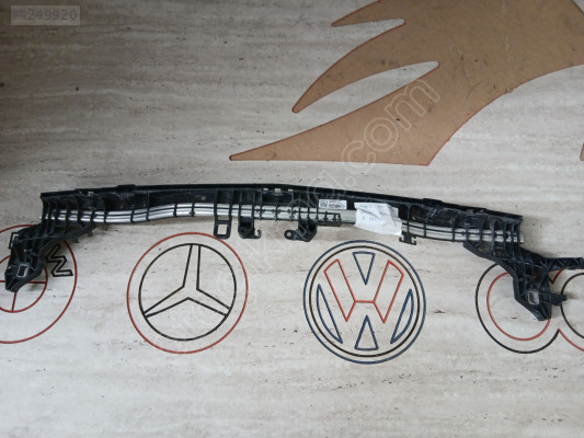 MERCEDES W213 ÖN PANEL ORTA TUTUCU E SERİ