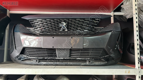 Peugeot 3008 ön tampon dolu bütün parçaları mevcut