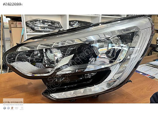 260609985R MEGANE 4 ORJİNAL ÇIKMA SOL FAR SARI SOKET