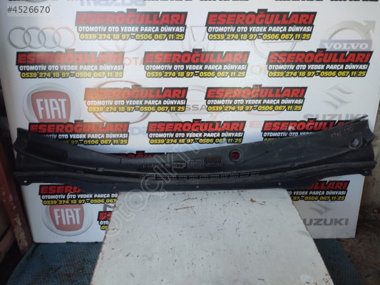 HYUNDAİ İ30 ÖN CAM IZGARASI