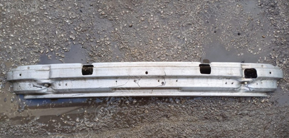 1996-2003 Bmw E39 arka tampon demiri