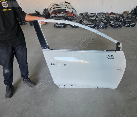 2013/2019 RENAULT CLİO BEYAZ SAĞ ÖN KAPI ORJINAL LOKALLIK