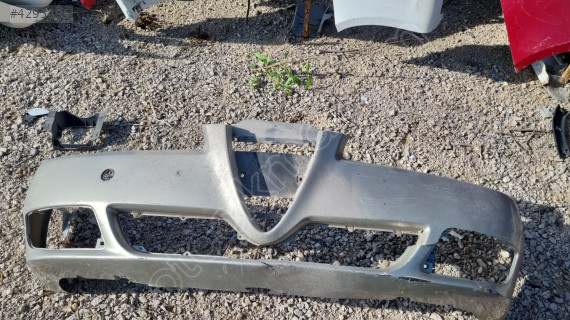 Alfa romeo 2005 on tampon