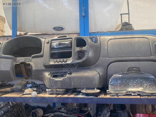FORD TRANSİT ÖN KONSOL