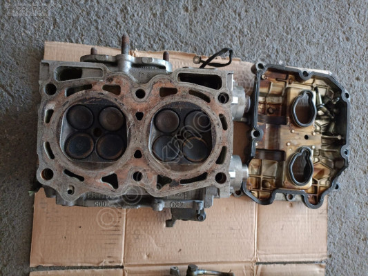 Subaru forester  Silindir Kapağı