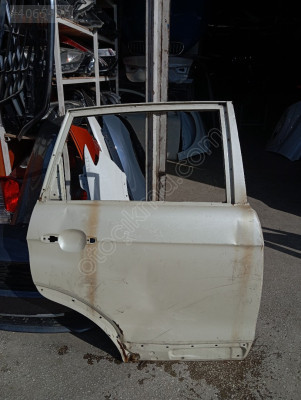 Captiva sağ arka kapı
