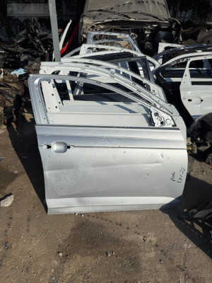 VW POLO SAĞ ÖN KAPI ÇIKMA ORJİNAL