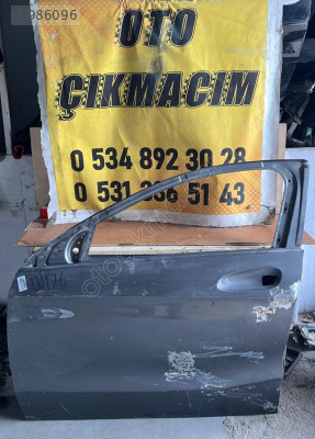 MERCEDES W176 A SERİSİ SOL ÖN KAPI