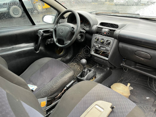 Opel Tigra Corsa B Torpido Ön Gögüs