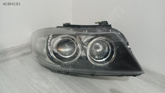 BMW 3 sersi E 90 sağ far