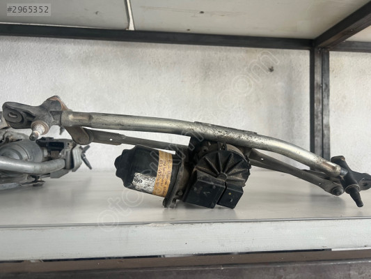 Fiat Fiorino ön cam silecek motoru
