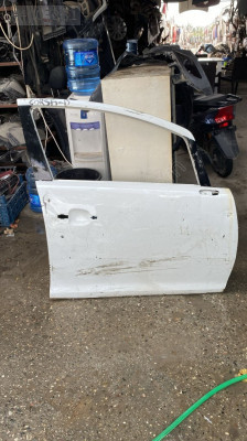 Opel Corsa D model 2012 sağ ön kapı