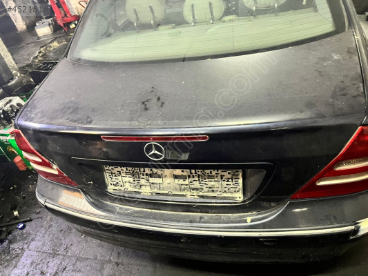 MERCEDES C220 BAGAJ KAPAĞI