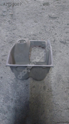 Clio 3 on konsul kapagi Oem 8200966347
