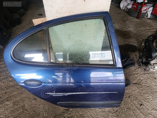 Megane1 sag arka kapı