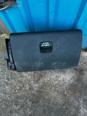 2020 trafic 3 torpido kapağı