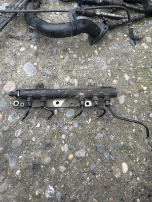 Opel Astra H corsa mazot Yakıt Rail Hattı 55211908