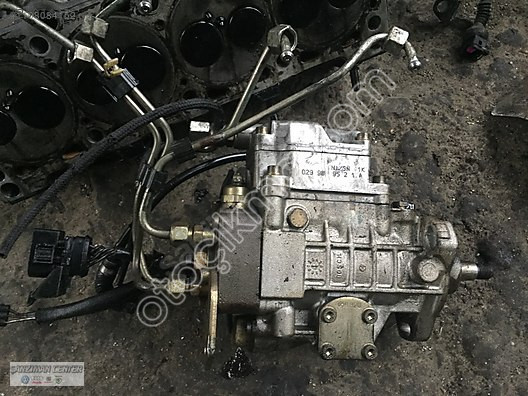 VOLKSWAGEN PASSAT 1.9TDİ AFN MOTOR MAZOT POMPASI 028130115A