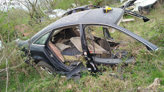 2000 model Audi A6 tavan arka