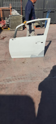 OPEL CORSA D SOL ÖN KAPI SEFALILAR OTO CIKMA