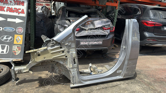 2022-2023 Citroen Berlingo Orjinal Sağ Çeyrek Kapı Çıtası