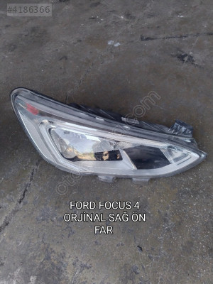 FORD FOCUS 4 ORJİNAL SAĞ ÖN FAR AZ HASARLI
