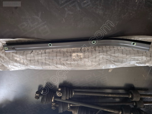 Peugeot partner sürgülü kapi kizagi sağ alt 9033.C3