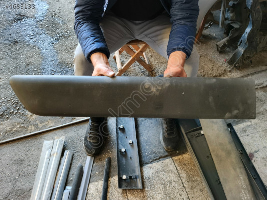Renault Kangoo sağ arka kapı bandı