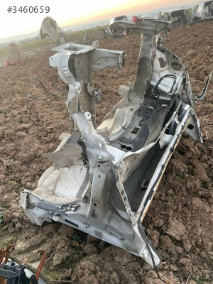 Peugeot 208 sağ sol ön şasi