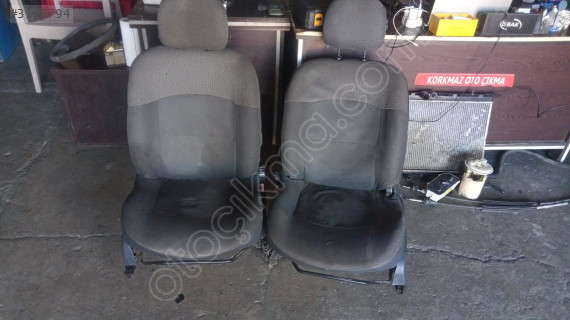 Clio 2 ön koltuk takım yedek parça
