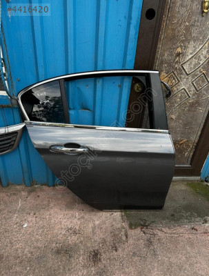 EGEA SAĞ ARKA KAPI HATASIZ BOYASIZ ORJİNALL ÇIKMA PARÇAA