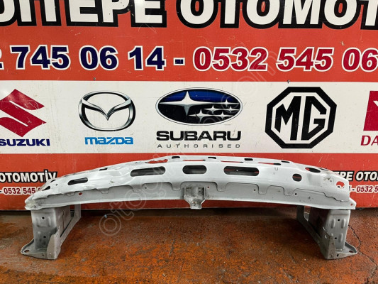 MG HS ön tampon demiri