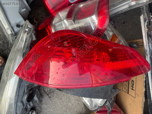Peugeot 308 sol arka stop lambası