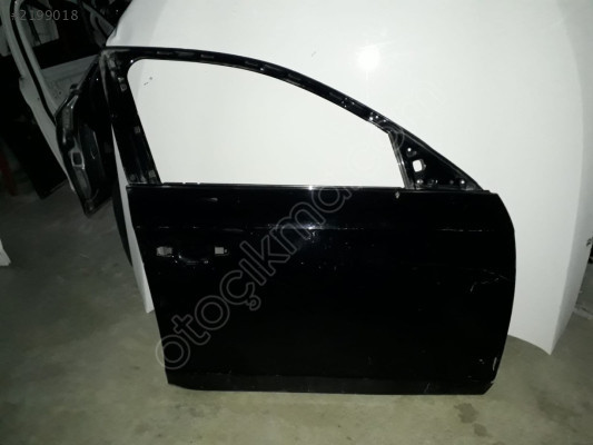 2011  AUDİ A4 ORJİNAL ÇIKMA SAĞ ÖN KAPI