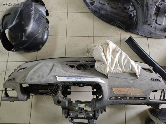 RENAULT MEGANE TORPİDO KOMPLE