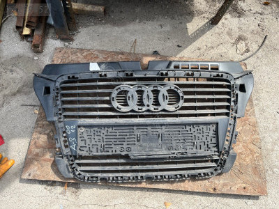 AUDİ A3 ÖN PANJUR 8P0853651