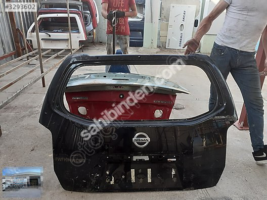 OTO CEMDEN ÇIKMA NİSSAN PATHFİNDER BAGAJ KAPAĞI