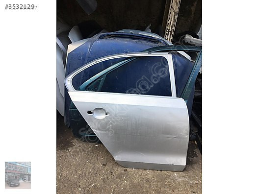 JETTA SAĞ ARKA KAPI