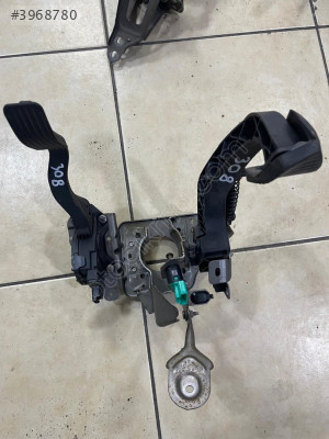 PEUGEOT 308   PEDAL
