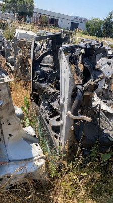 AUDİ A6 C6 ŞASİ GÜÇMANLAR 05012551616