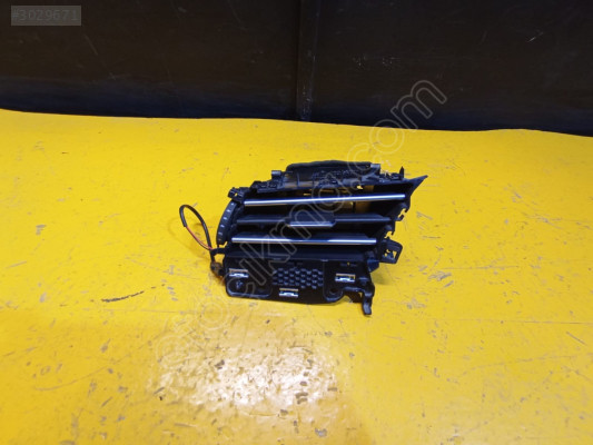 VOLKSWAGEN PASSAT B8 SIFIR SOL FAN PANEL 3G1819701
