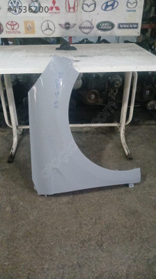 2020-2025 RENAULT CLİO 5 SAĞ ÖN ÇAMURLUK