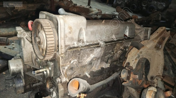 Renault doblo 1.2 8v silindir kapak