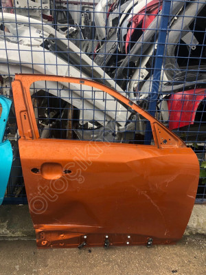 Peugeot 2008 sağ ön kapı